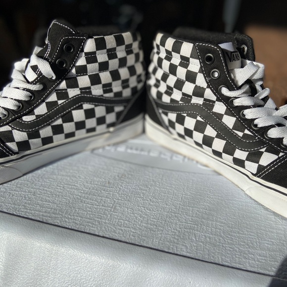 Blk & Wht VANS - Picture 2 of 3